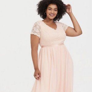 NWT TORRID PEACH PINK SEQUIN LACE MIDI 30w